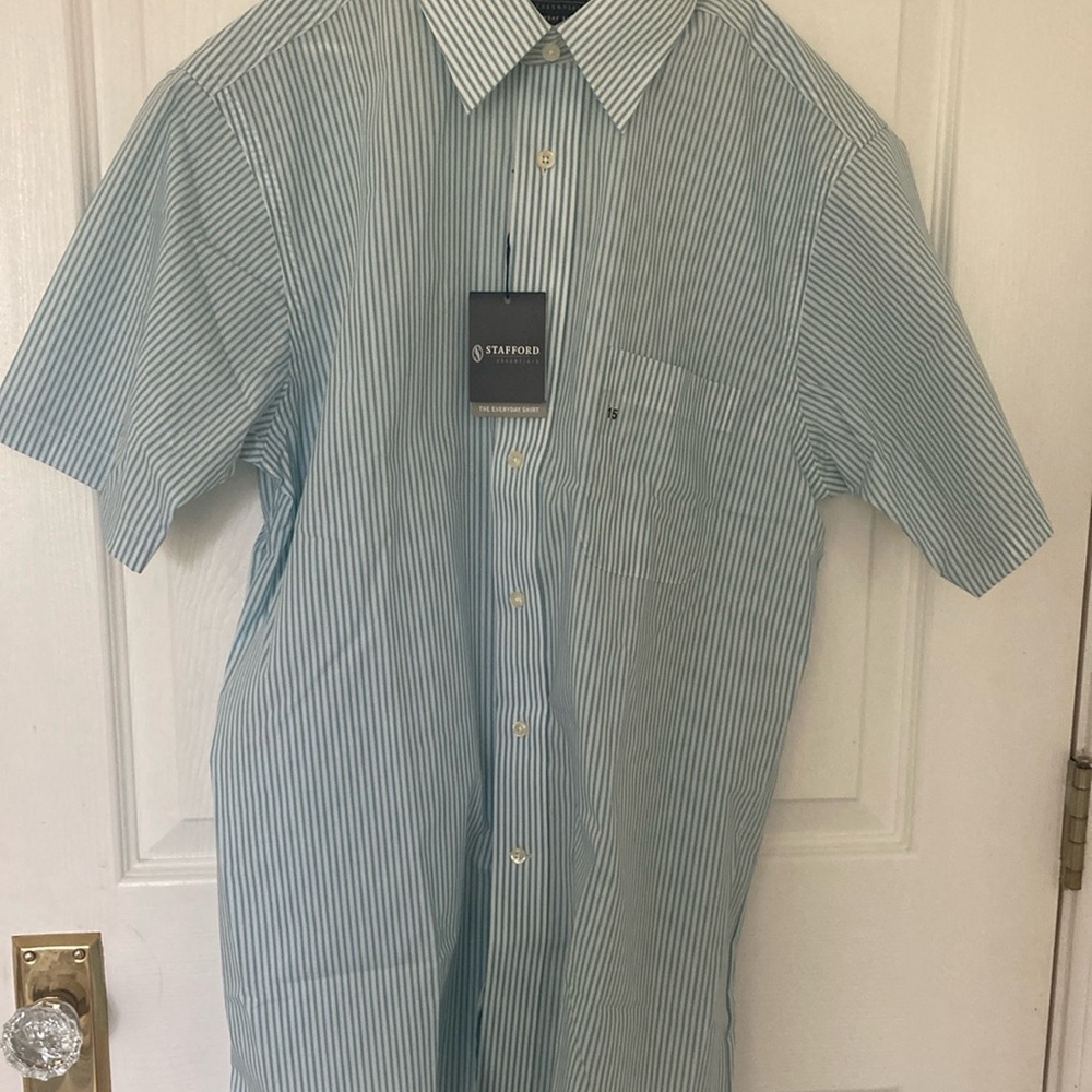 Stafford Men's Blue Striped Shirt